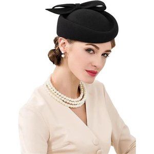 Elegant Black Wool Hat with Bow Detail